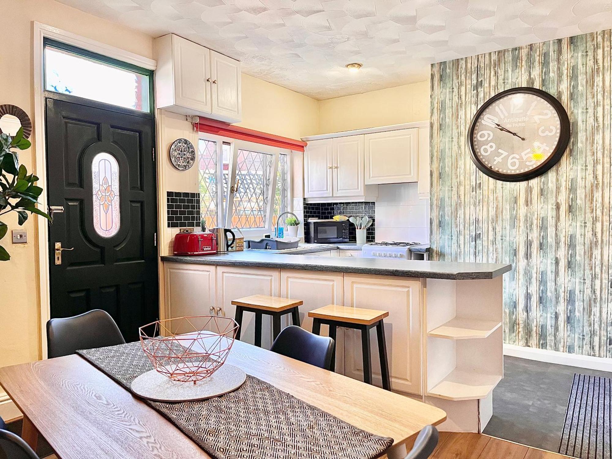 Summer Lane House-3 Bedrooms-Close To M1-Longer Stay-Free Parking Барнслі Екстер'єр фото