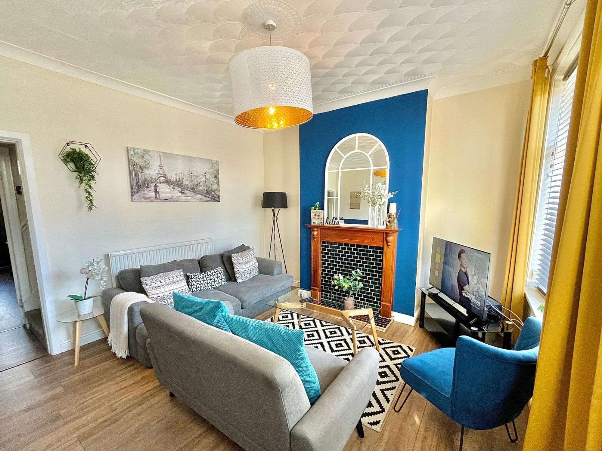 Summer Lane House-3 Bedrooms-Close To M1-Longer Stay-Free Parking Барнслі Екстер'єр фото